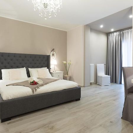 Residenza Conca Verde B&B La Suite Rogolo Bagian luar foto