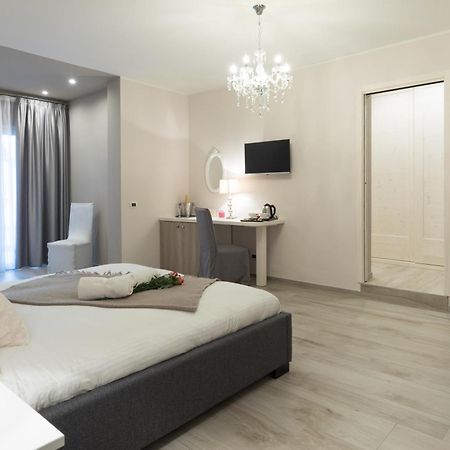 Residenza Conca Verde B&B La Suite Rogolo Bagian luar foto